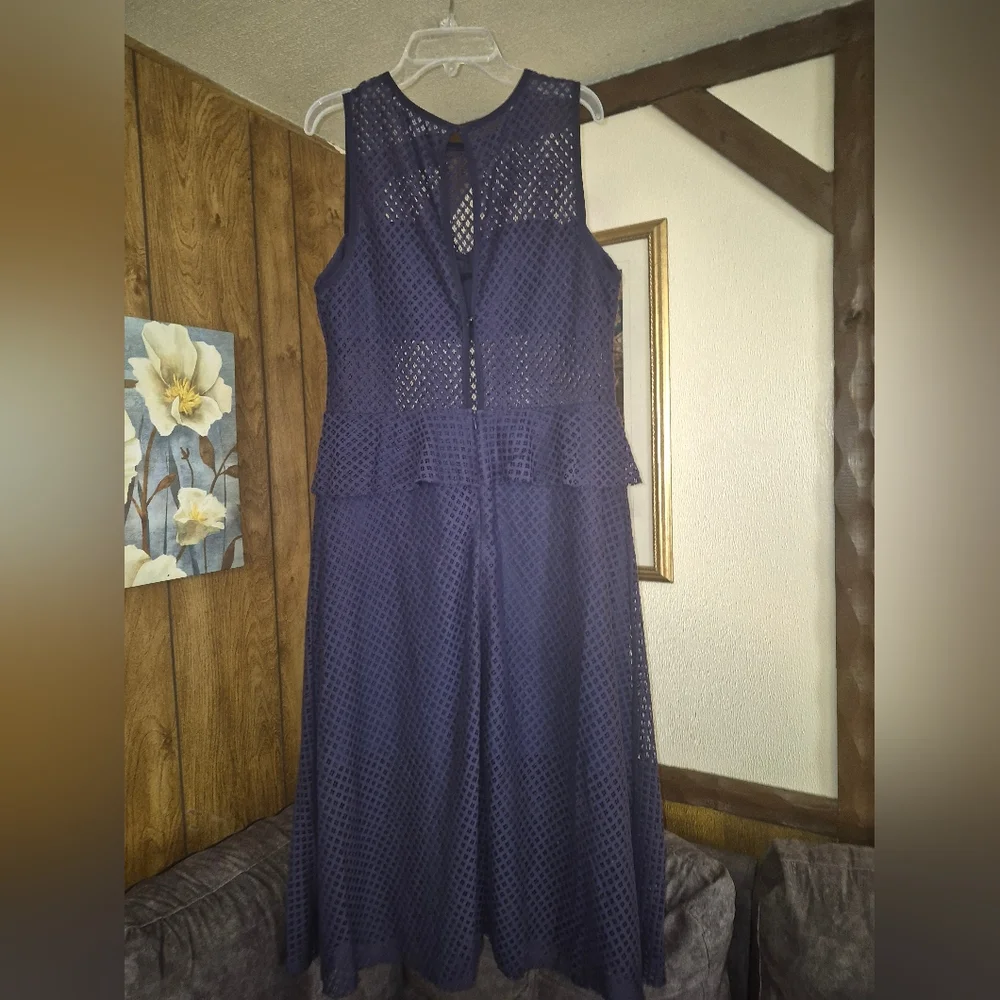 Elegant Navy Blue Women's Dress - Picture 2 of 4